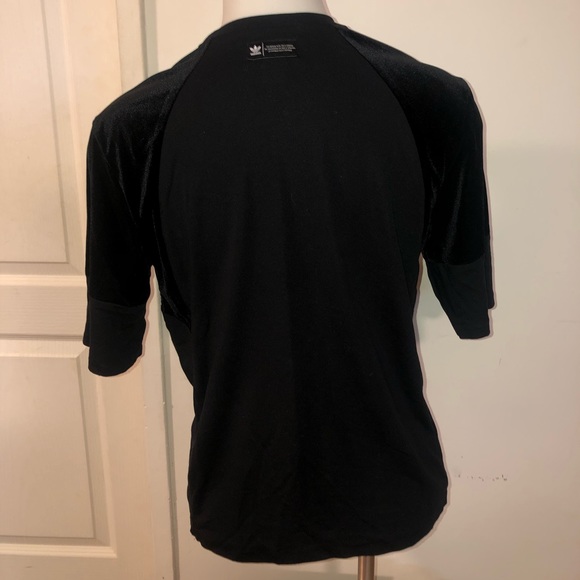 Adidas Short Sleeve Top - Picture 5 of 10